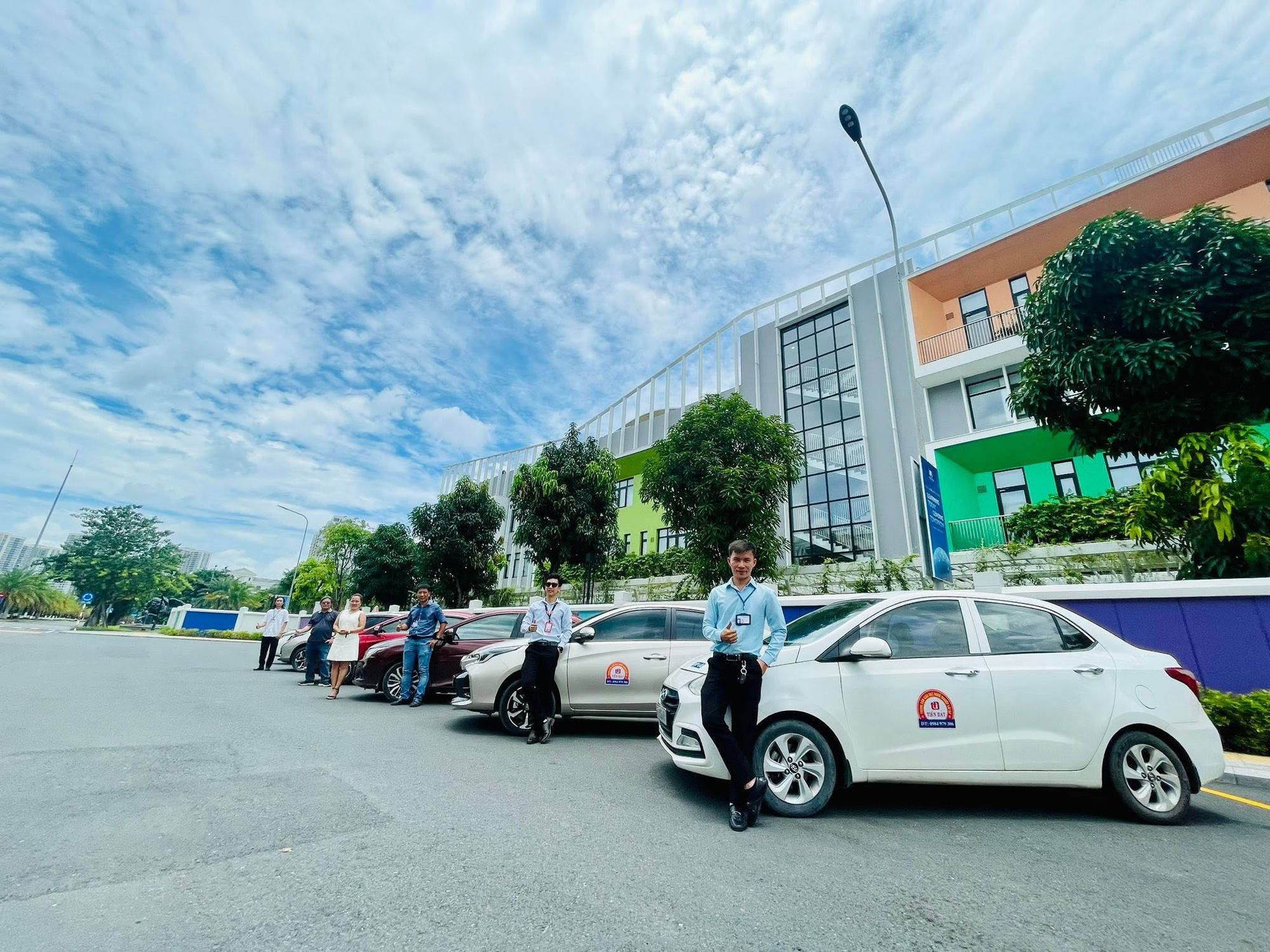 Kéo thả ảnh học viên / xe tập lái